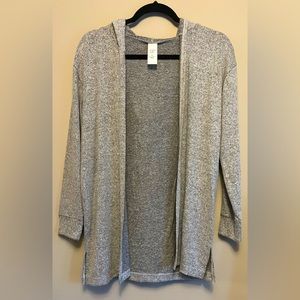 NWT Melrose and Market Girls Cozy Gray Hooded Cardigan Size Large (10/12)
